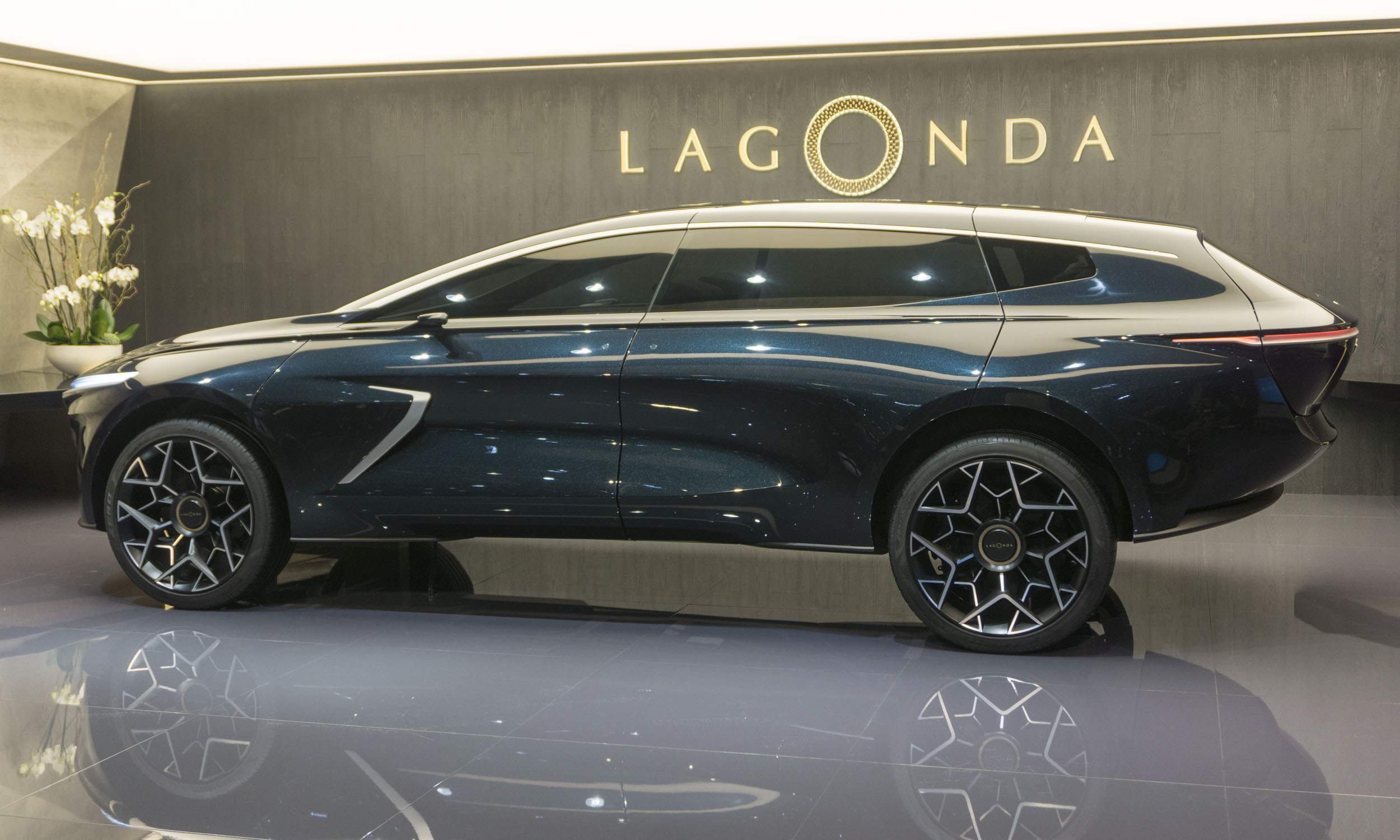 Featured image of post Aston Martin Lagonda 2019