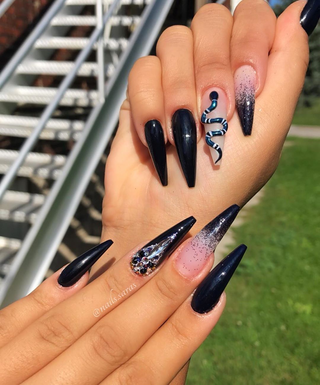 pix Black Acrylic Nails Snake