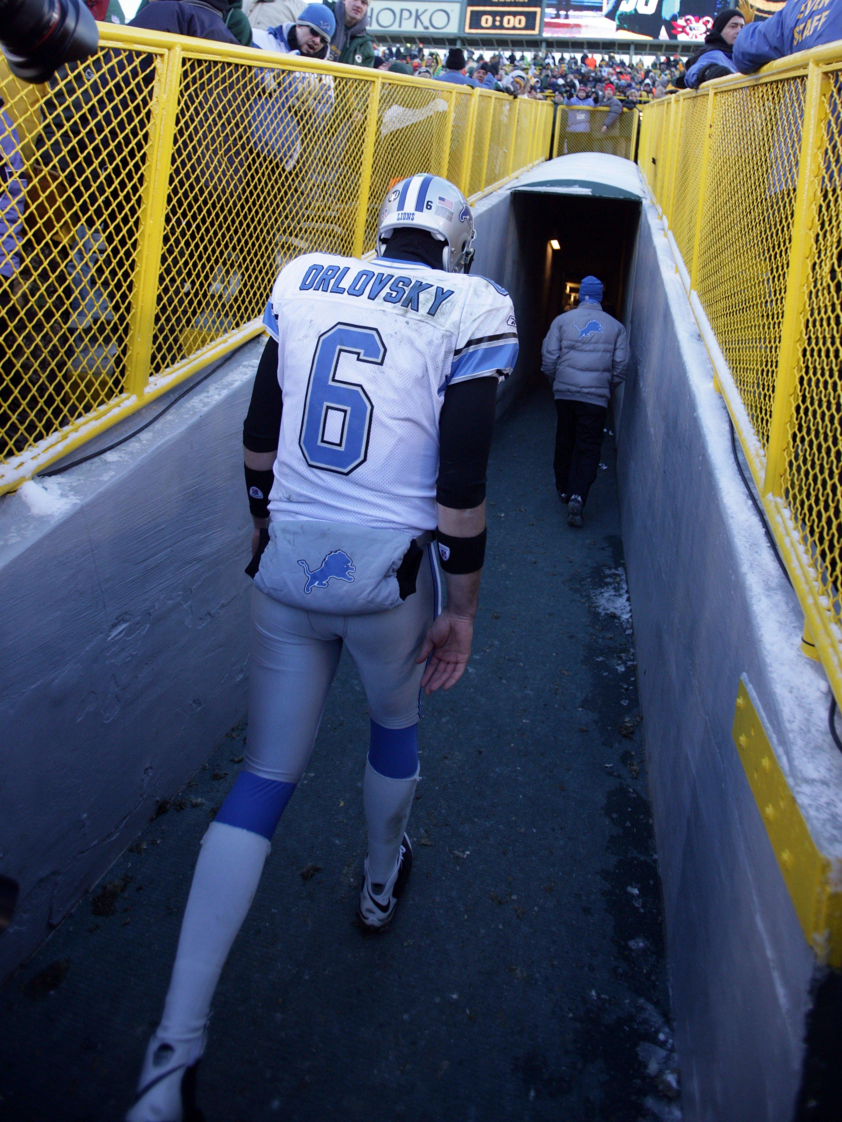 picture Dan Orlovsky Lions Safety