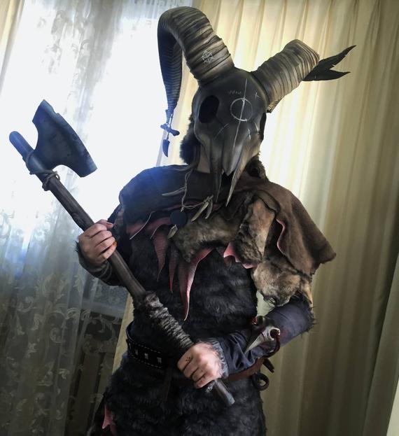 Featured image of post Huntress Dbd Outfits