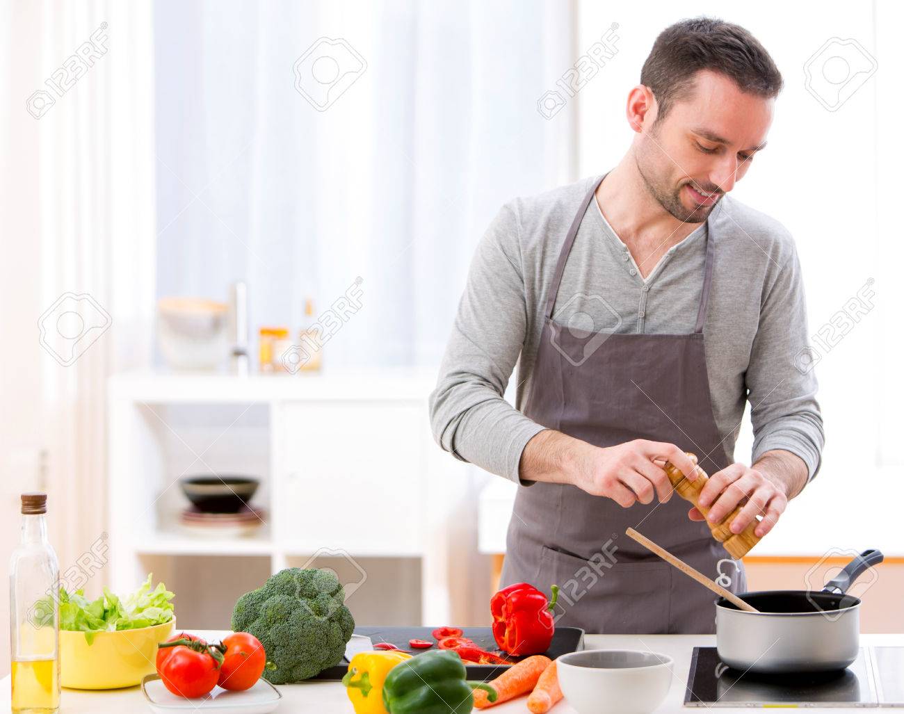 pix Man Cooking Stock Photos