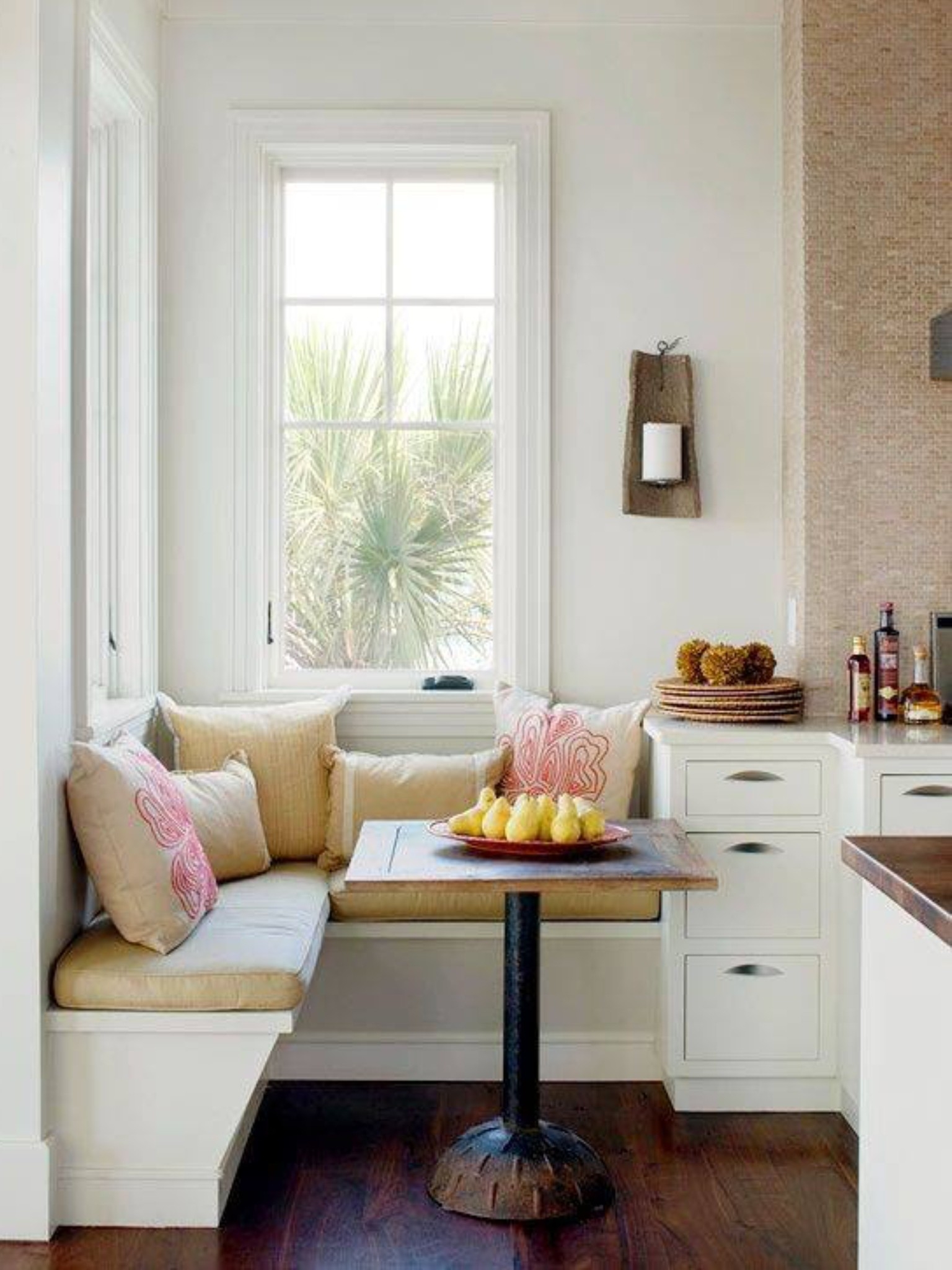 pic Small Kitchen Nook Ideas